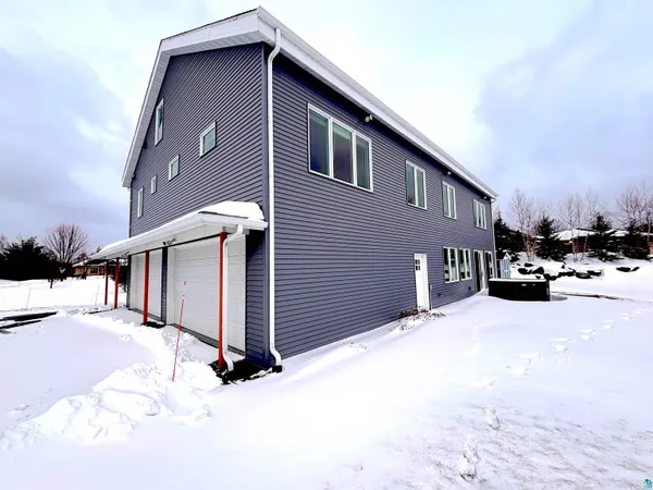 $879,000 | 2718 Northridge Drive, Duluth, MN 55811