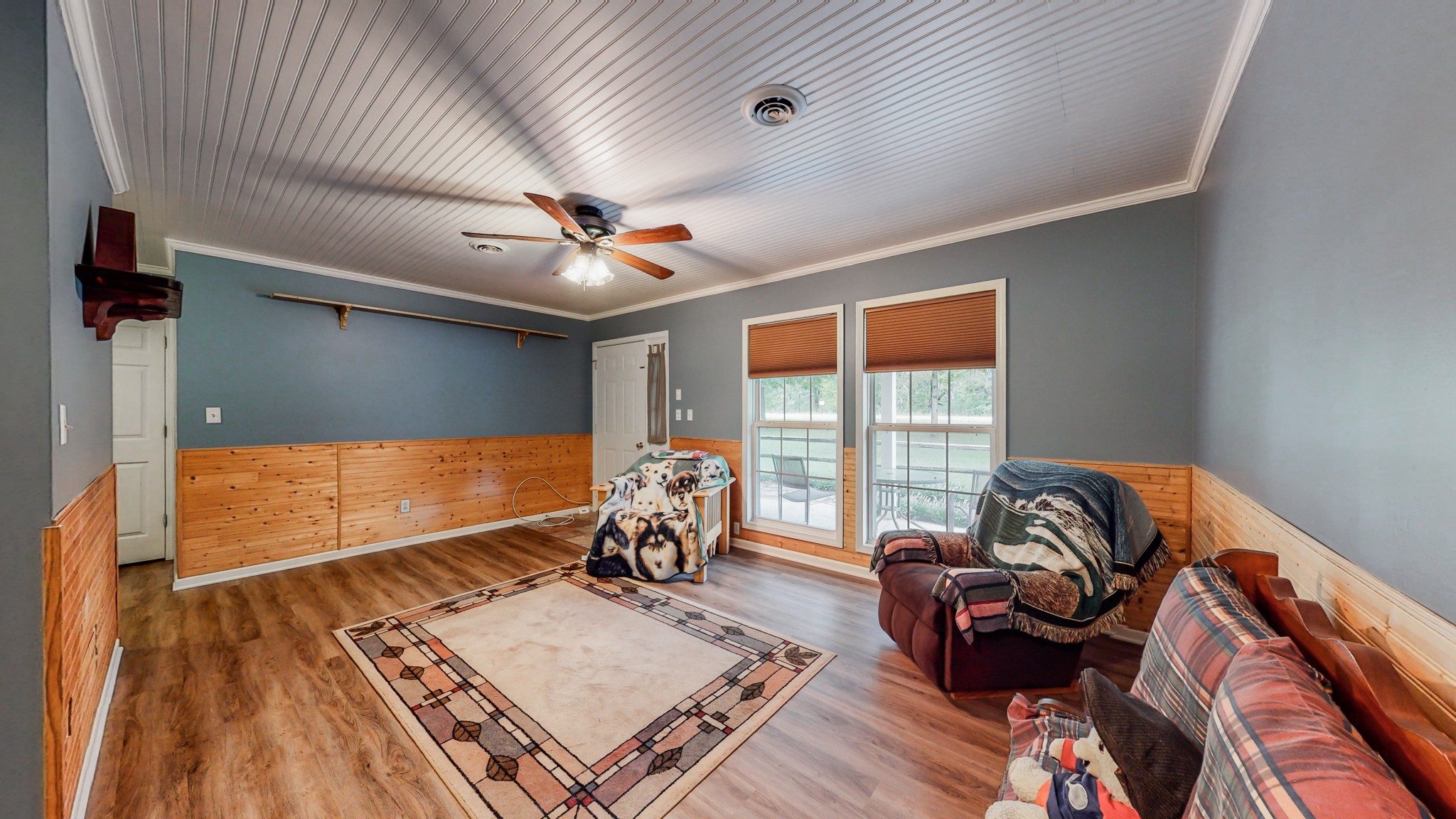 1243 White Road Bon Aqua, TN 37025 - Photo 8 of 42 a living room with furniture and a window