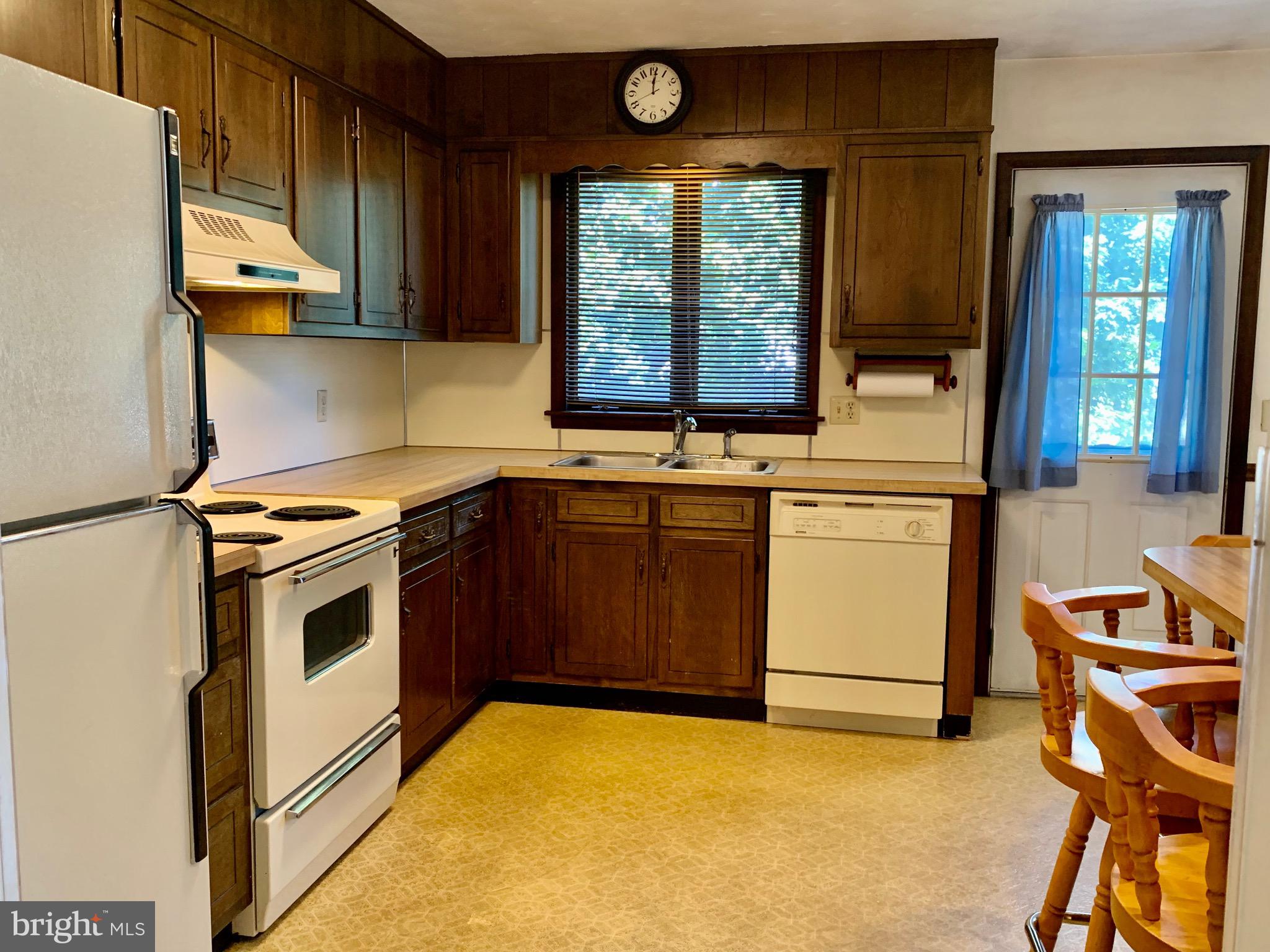 184 Ridge Hill Road Mechanicsburg, PA 17050 - Photo 4 of 13 Gallery Image 4