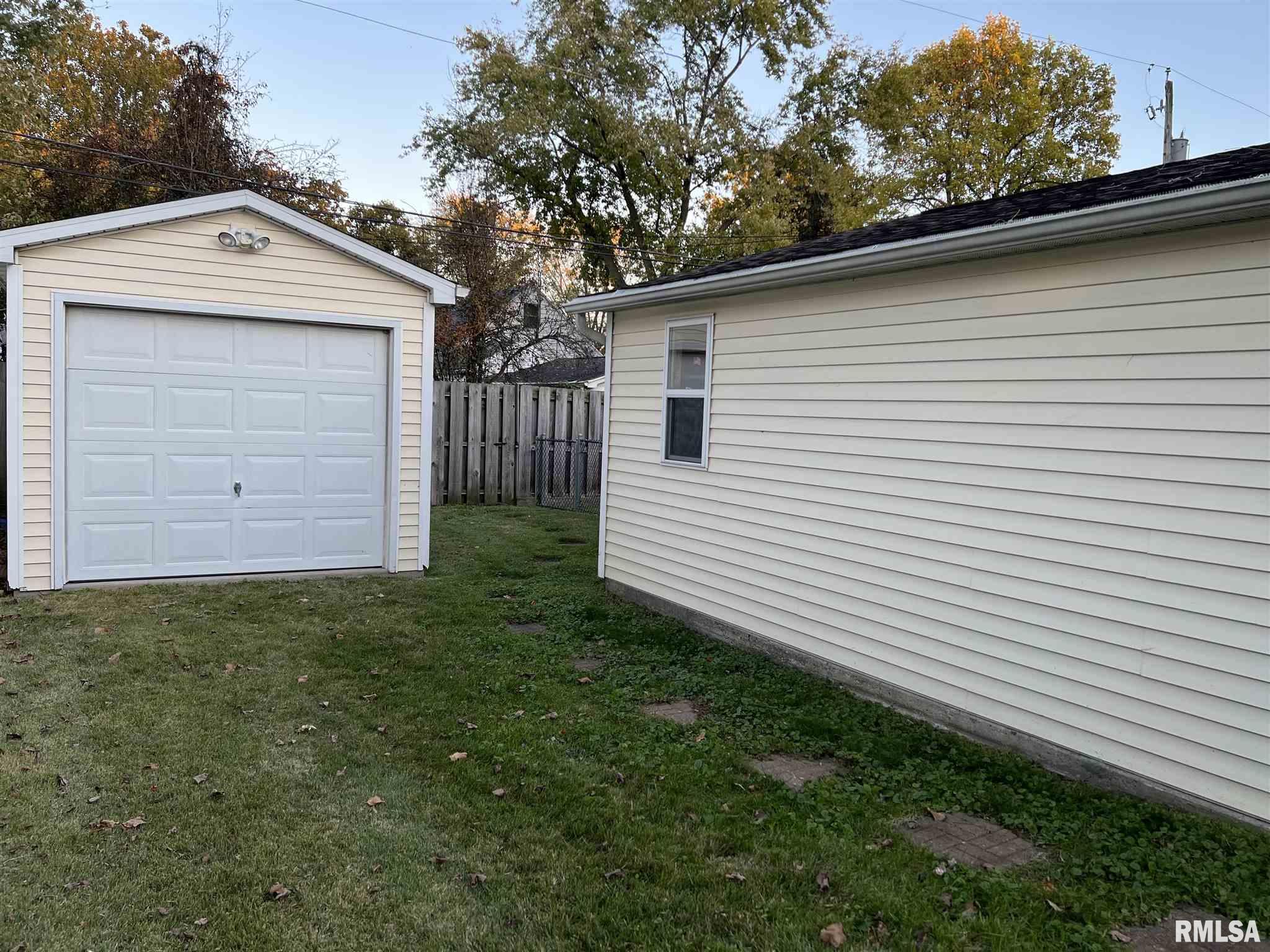 2624 South 7th Street Springfield, IL 62703 - Photo 24 of 27