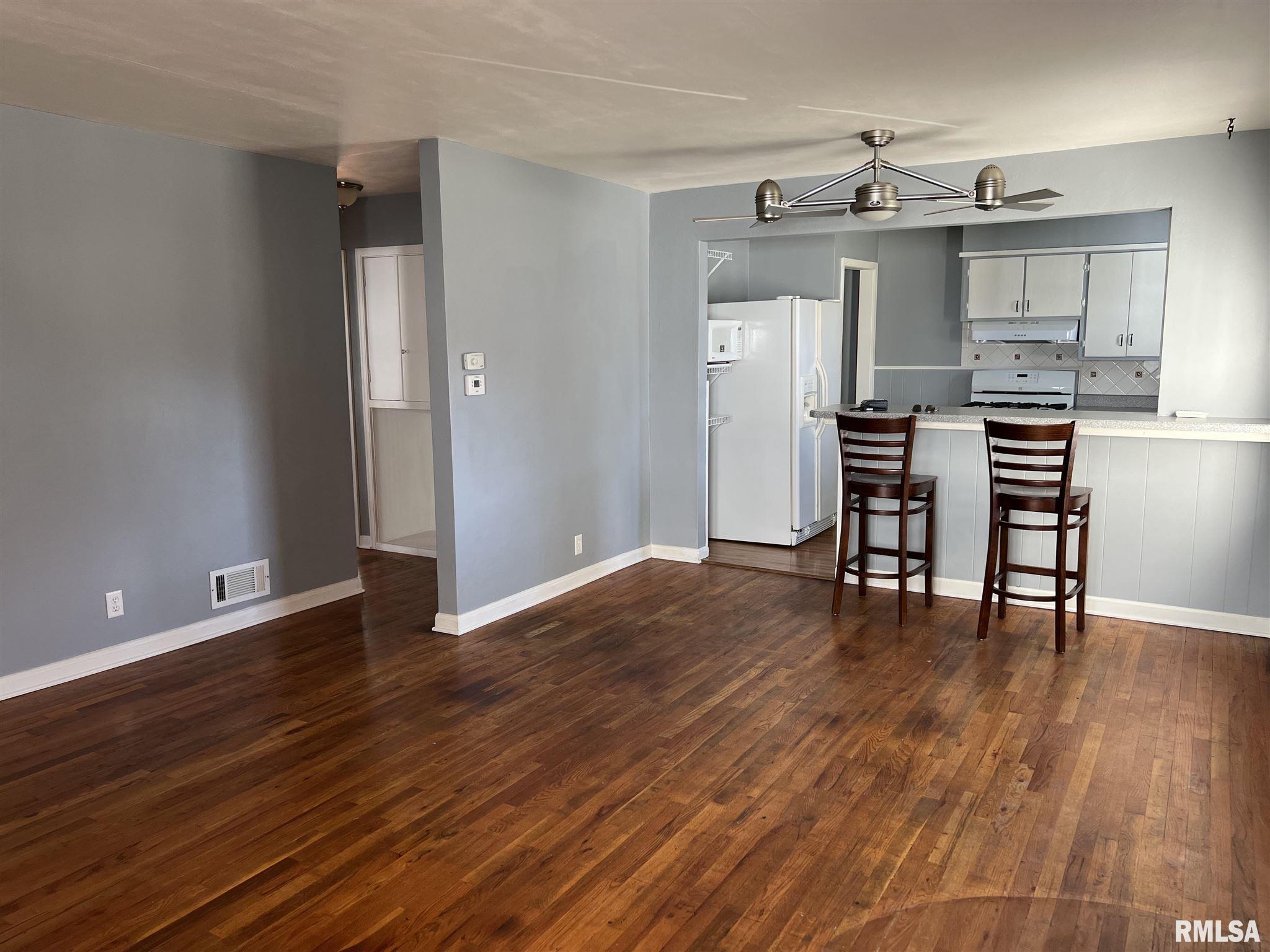 2624 South 7th Street Springfield, IL 62703 - Photo 6 of 27