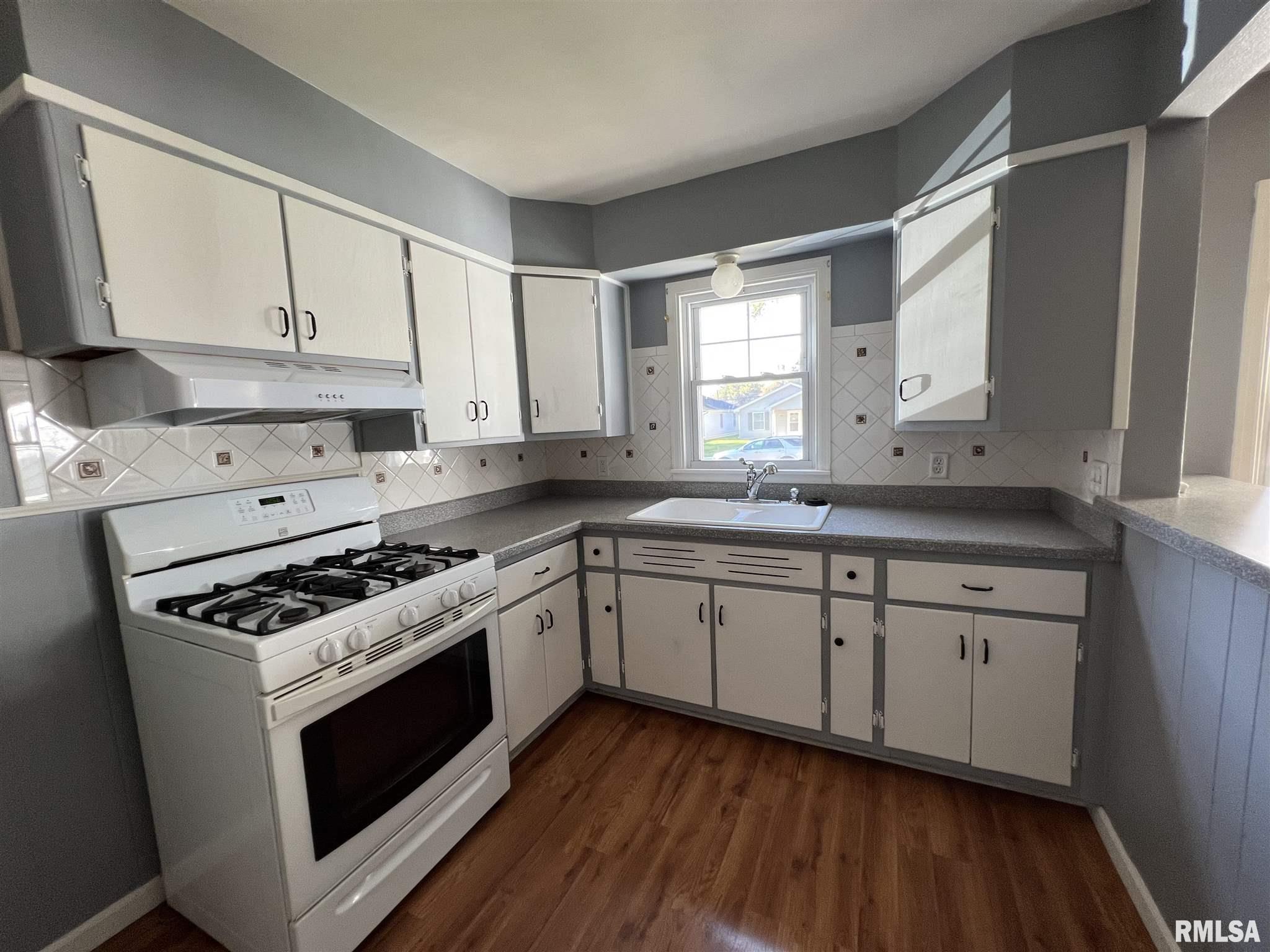 2624 South 7th Street Springfield, IL 62703 - Photo 7 of 27