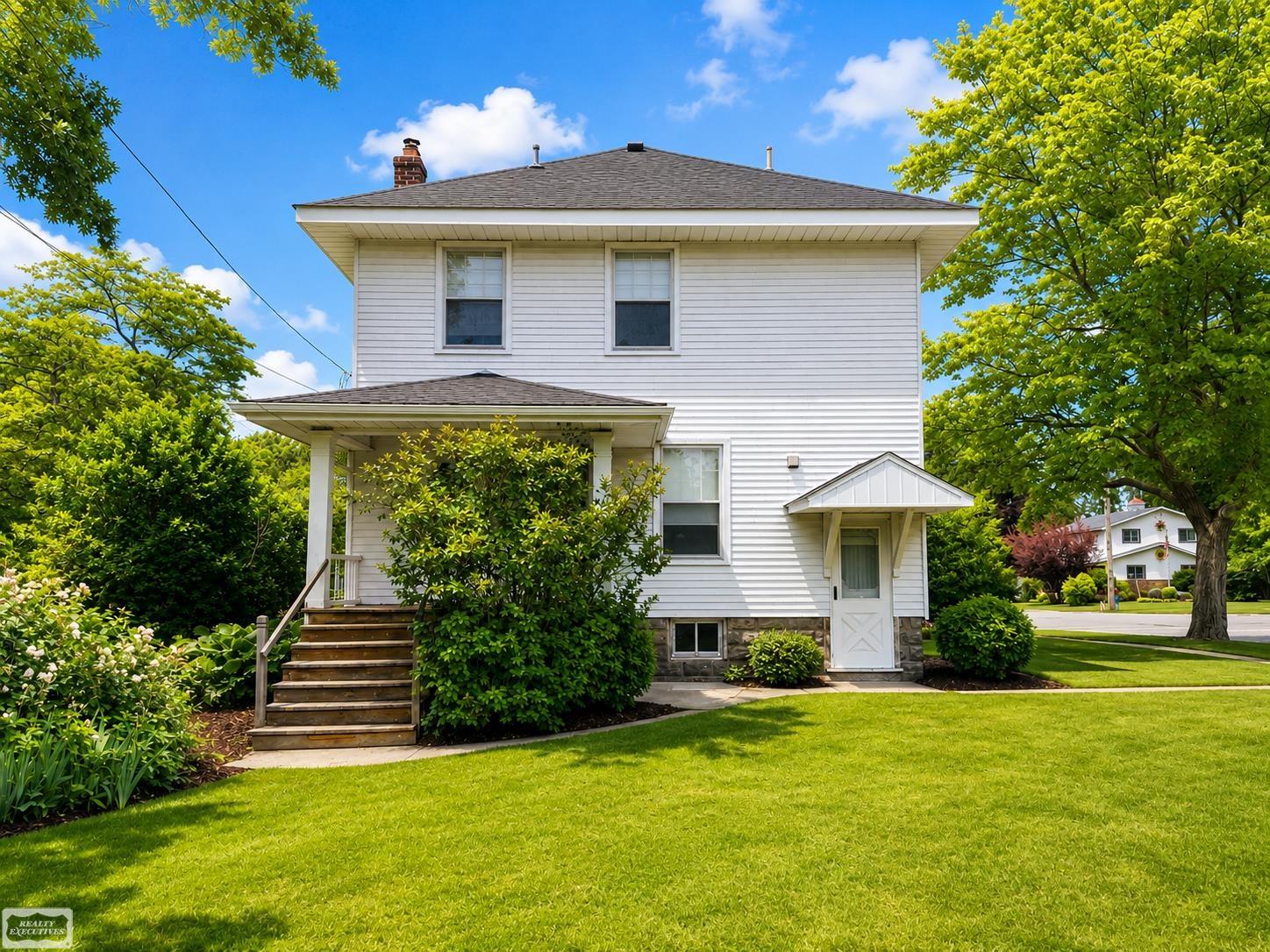 703 Smith Street Algonac, MI 48001 - Photo 3 of 7