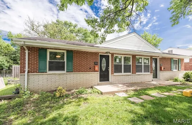 $485,000 | 531 West Essex Avenue, Kirkwood, MO 63122