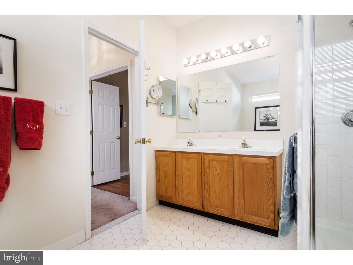 30 Foster Road Pennington, NJ 08534 - Photo 16 of 25 Master Bathroom