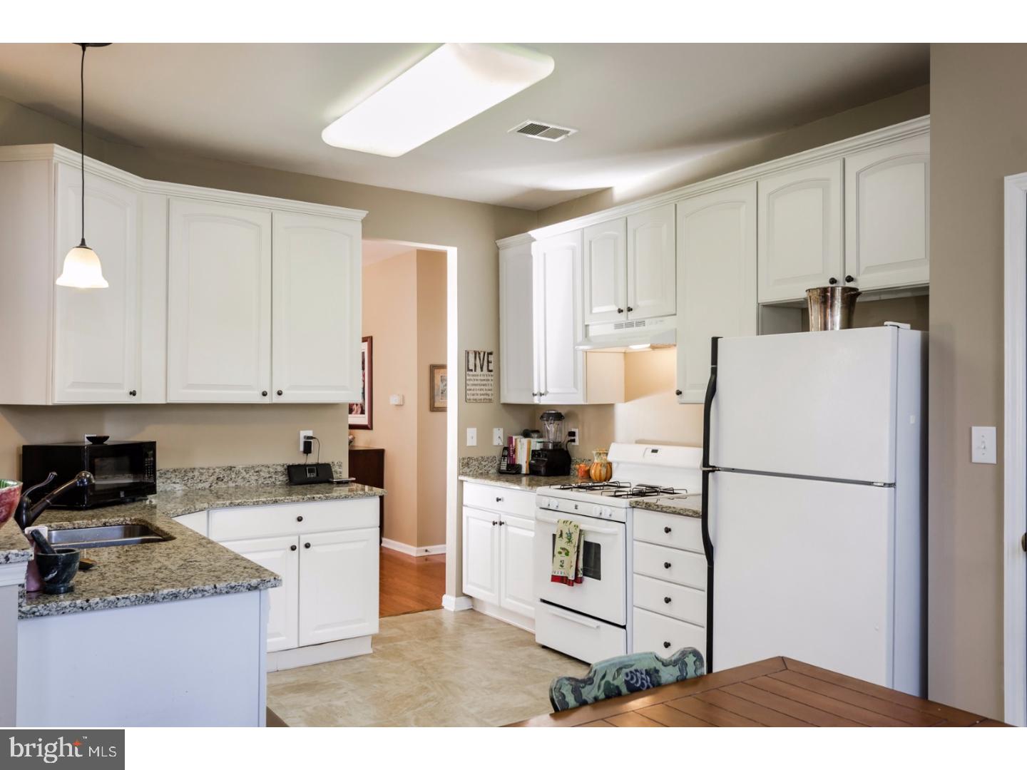 30 Foster Road Pennington, NJ 08534 - Photo 8 of 25 Kitchen