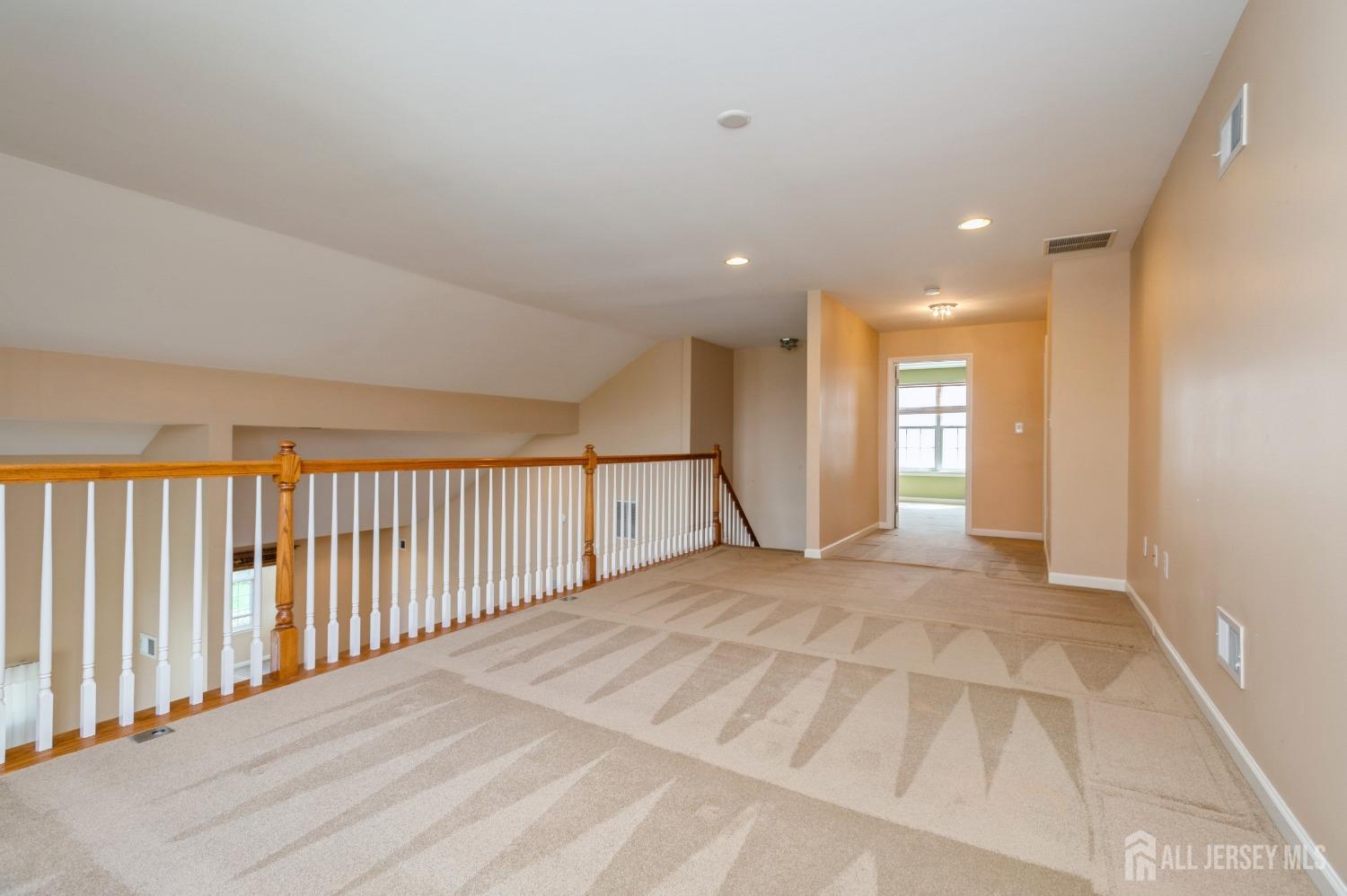 7 Riviera Drive Monroe Township, NJ 08831 - Photo 23 of 41