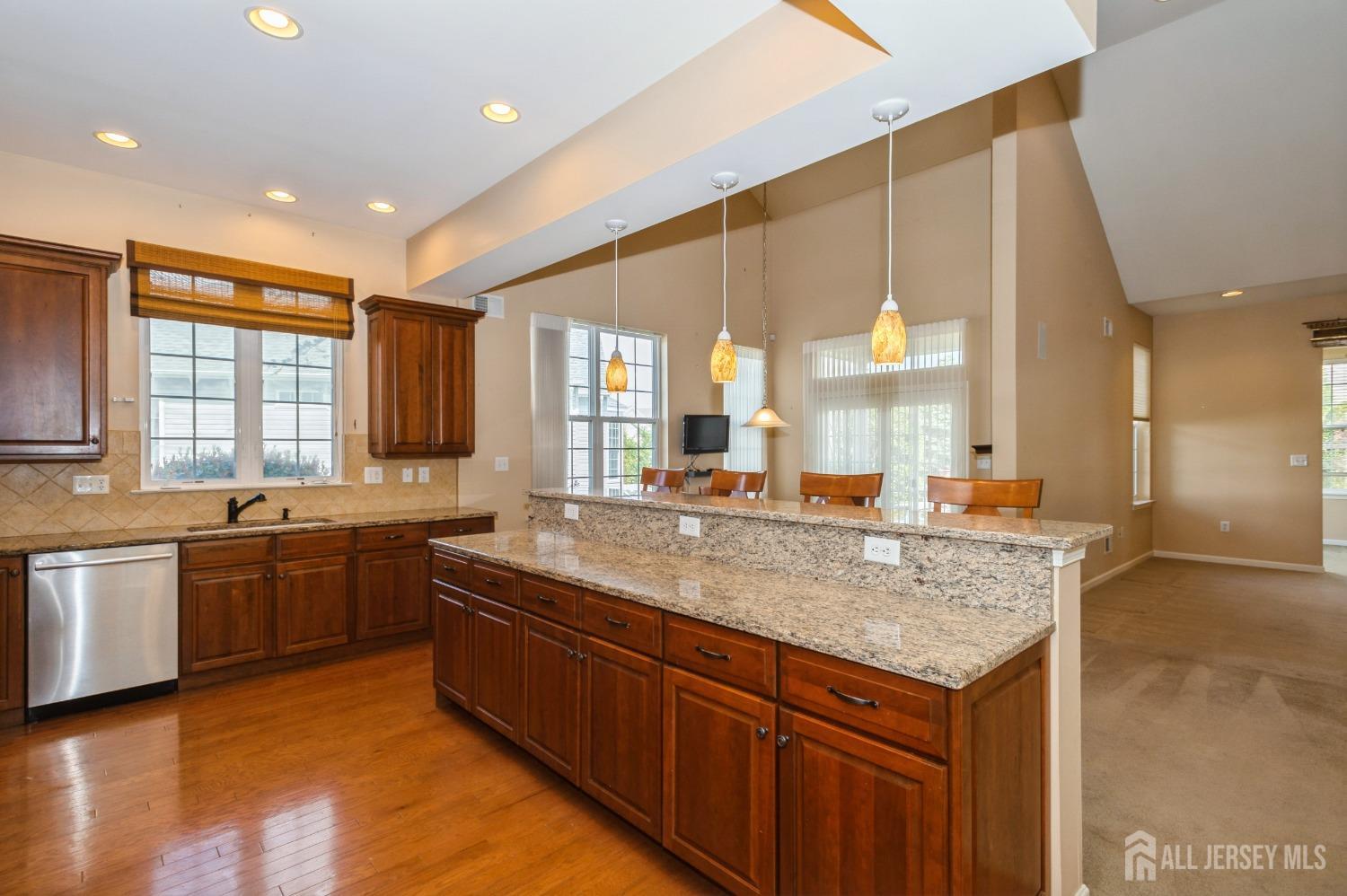 7 Riviera Drive Monroe Township, NJ 08831 - Photo 5 of 41