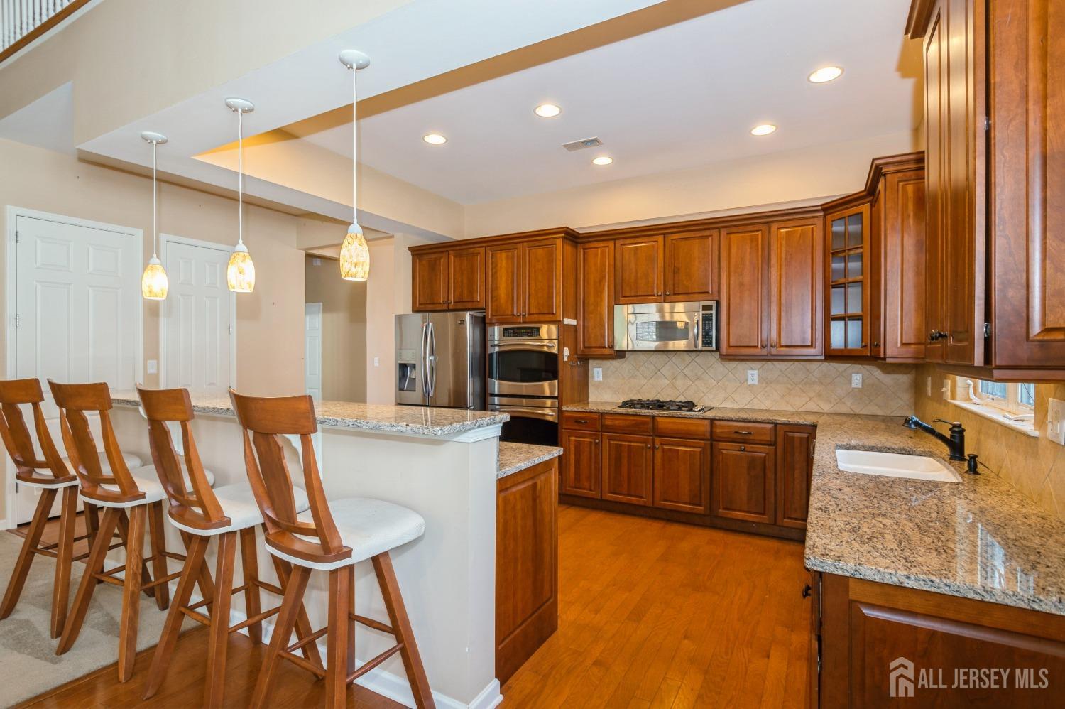 7 Riviera Drive Monroe Township, NJ 08831 - Photo 6 of 41
