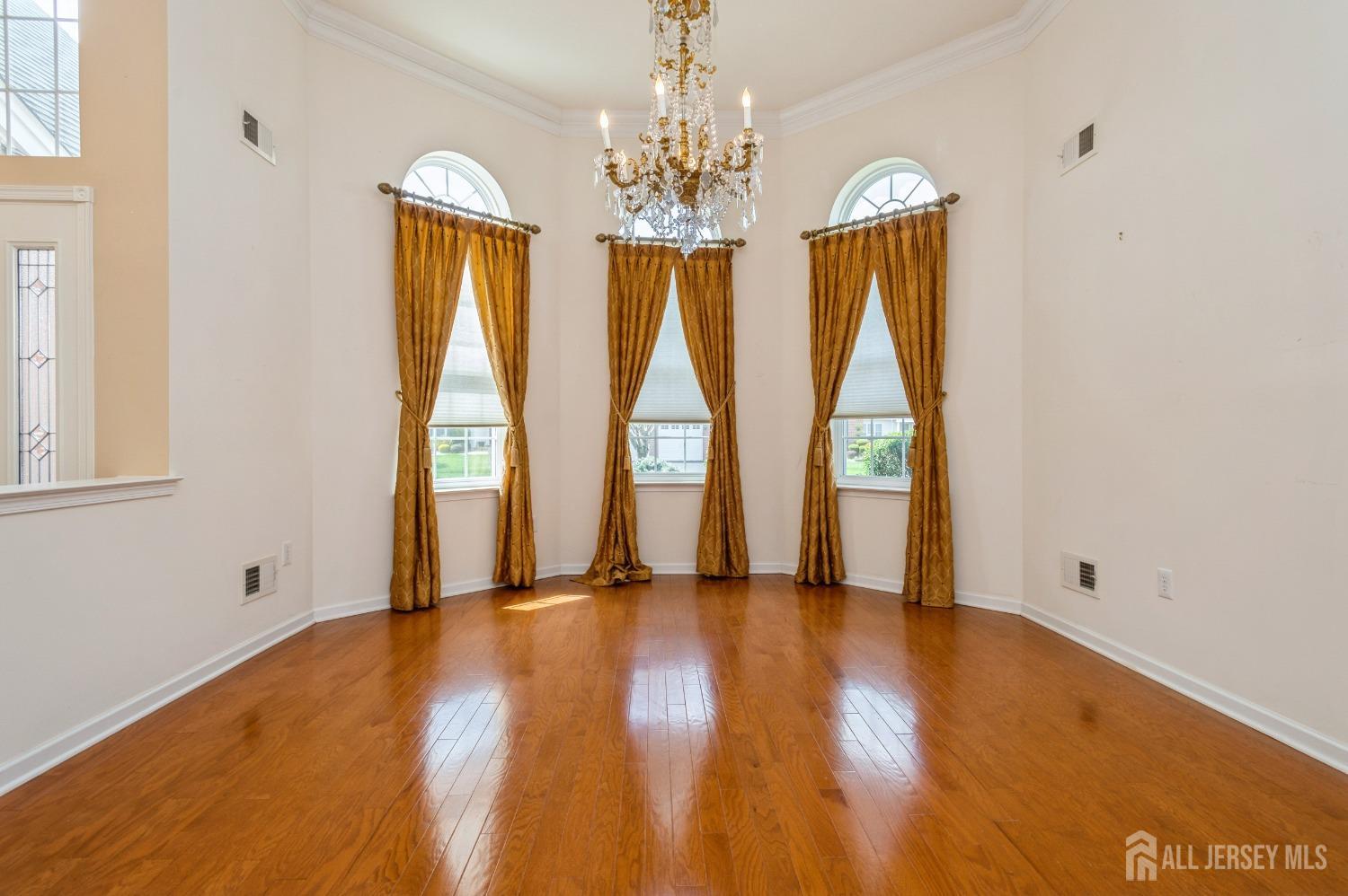 7 Riviera Drive Monroe Township, NJ 08831 - Photo 10 of 41