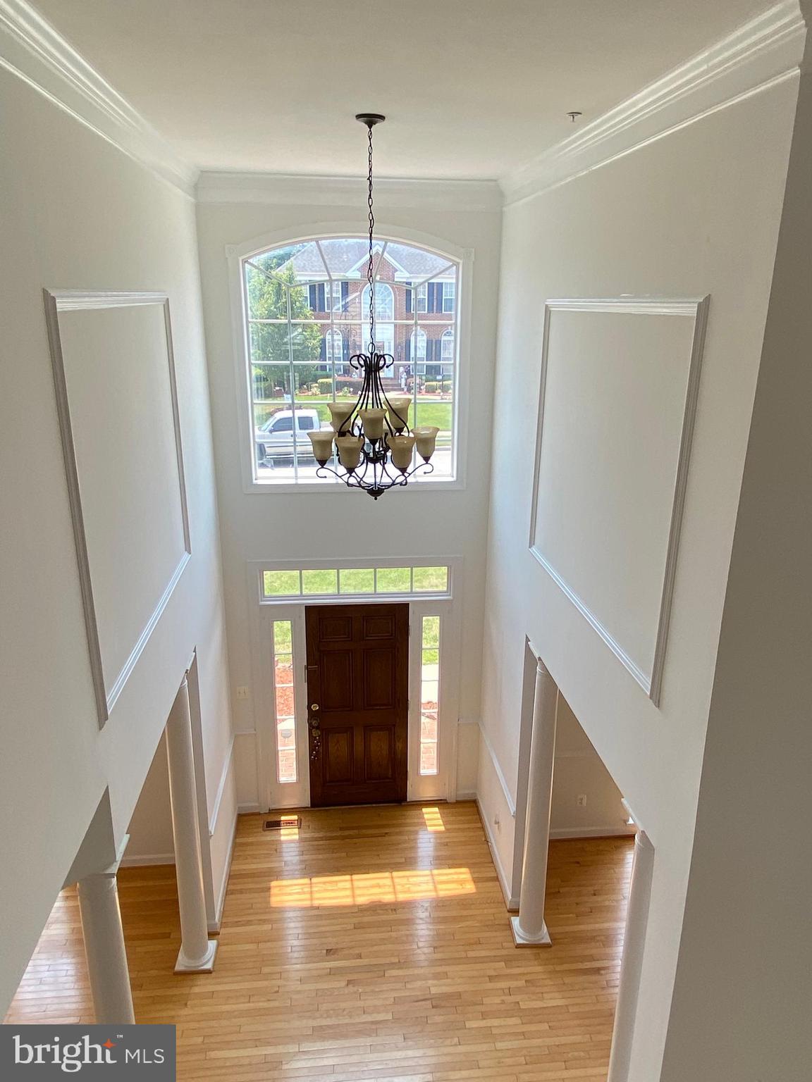 210 Potomac Ridge Drive Fort Washington, MD 20744 - Photo 2 of 45 Bright and Open Foyer