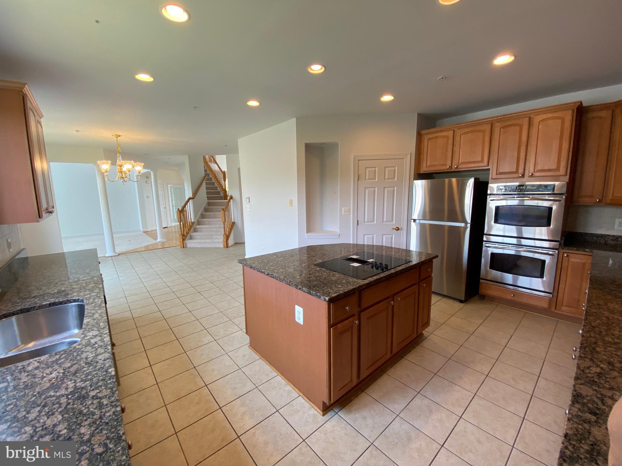 210 Potomac Ridge Drive Fort Washington, MD 20744 - Photo 20 of 45 Kitchen from Different Perspective