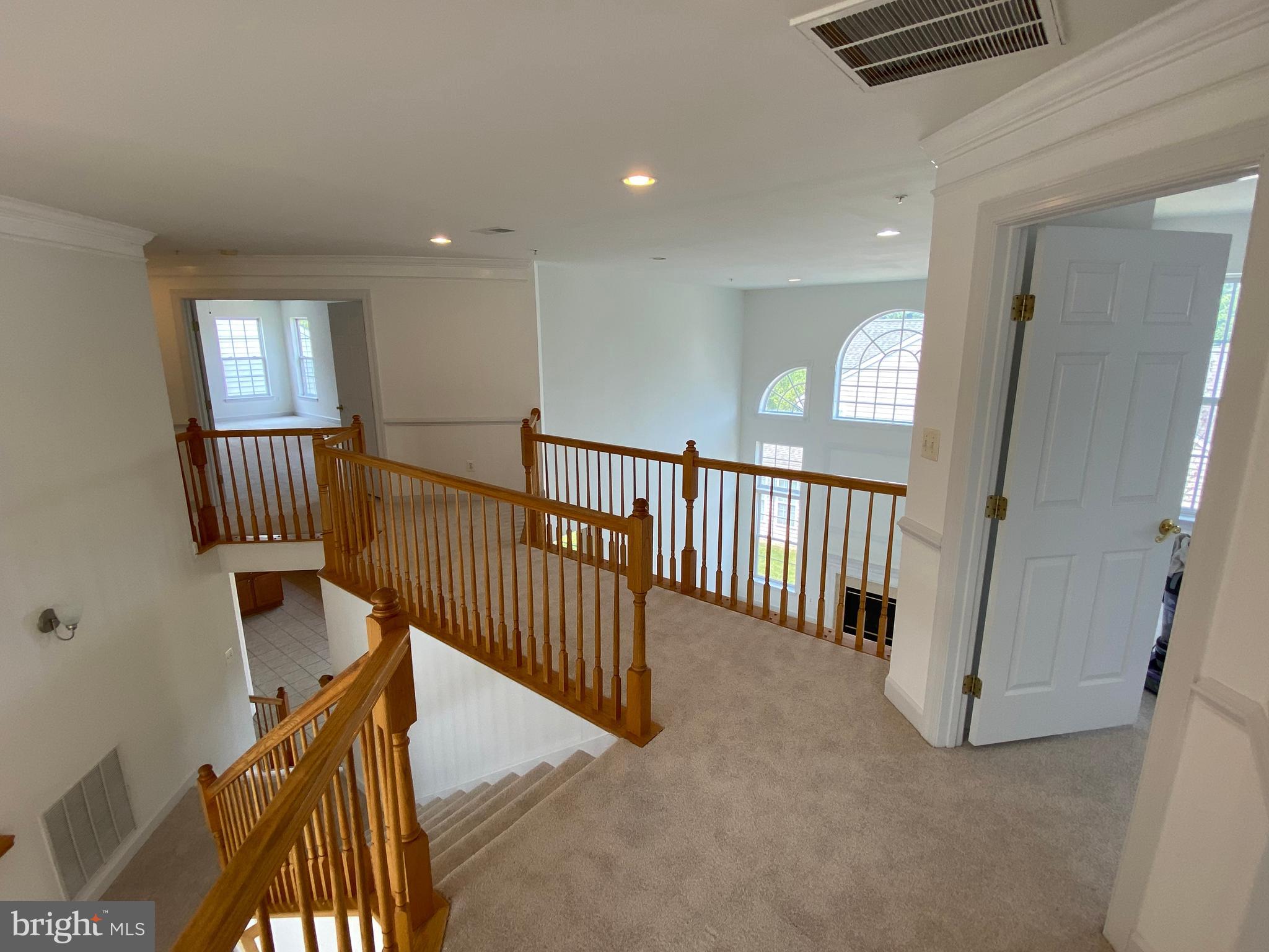 210 Potomac Ridge Drive Fort Washington, MD 20744 - Photo 23 of 45 Hallways to Master bedroom
