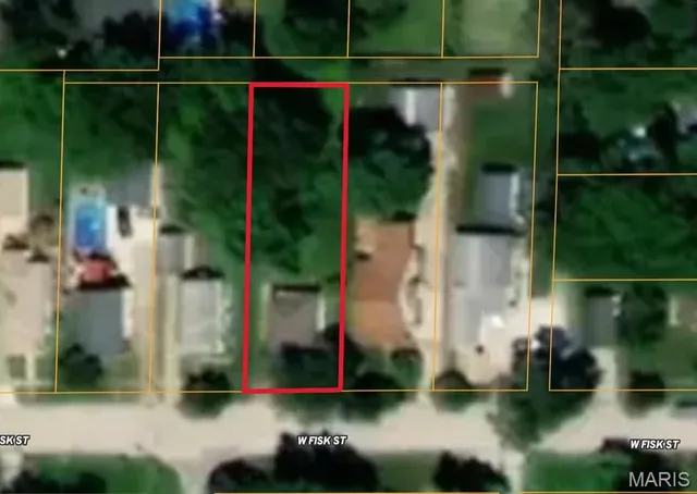 $27,900 | 236 West Fisk Street, Macomb, IL 61455