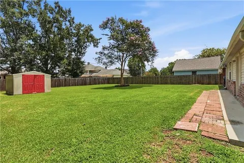 $295,000 | 87 Surrey Drive, Laplace, LA 70068