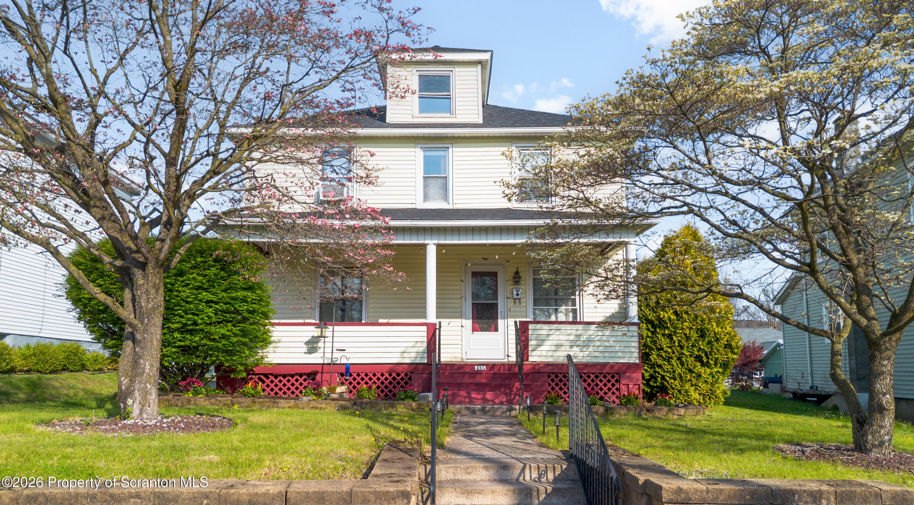 435 Foote Avenue Duryea, PA 18642 - Photo 4 of 51 front view of house with a yard