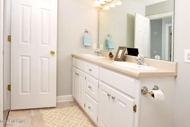 $1,700 | 2008 Penncross Drive, Greenville, NC 27834