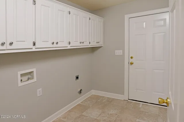 $1,700 | 2008 Penncross Drive, Greenville, NC 27834