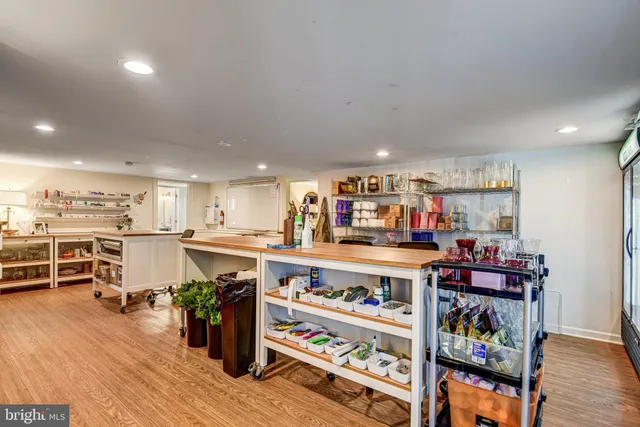 a view of a kitchen and dining room
