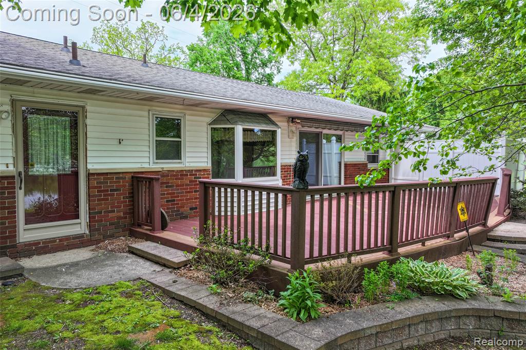 422 East Road Holly, MI 48442 - Photo 9 of 51