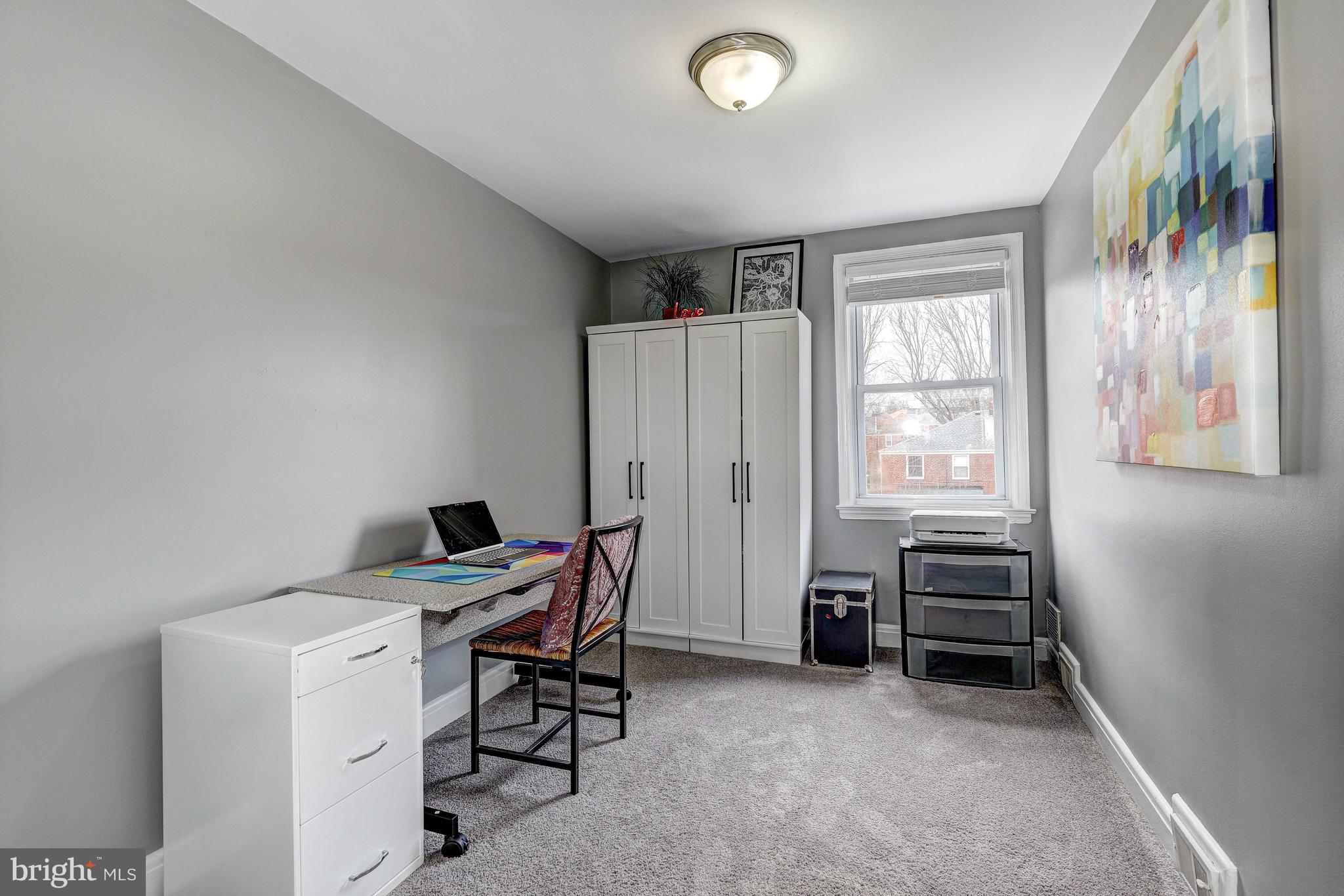 822 Cooks Lane Baltimore, MD 21229 - Photo 17 of 32 Bedroom