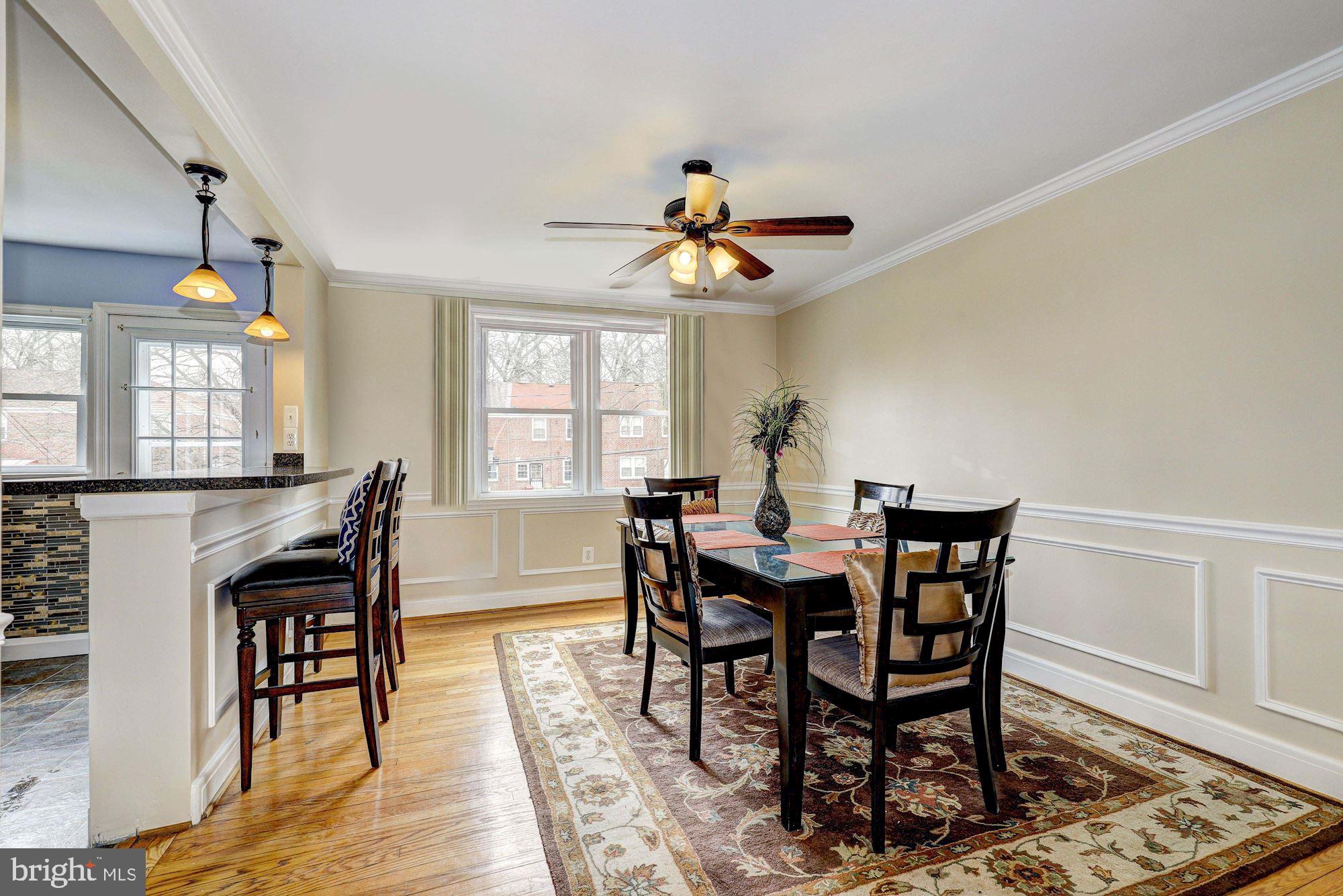 822 Cooks Lane Baltimore, MD 21229 - Photo 6 of 32 Dining Room