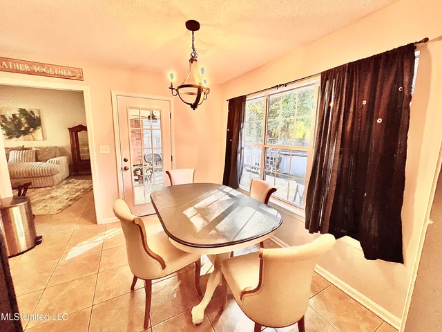 $260,000 | 103 Keestone Drive, Senatobia, MS 38668