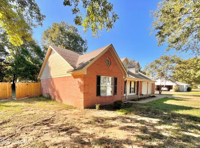 $260,000 | 103 Keestone Drive, Senatobia, MS 38668