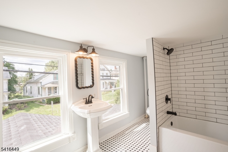 86 Kingwood Stockton Road Stockton, NJ 08559 - Photo 27 of 39