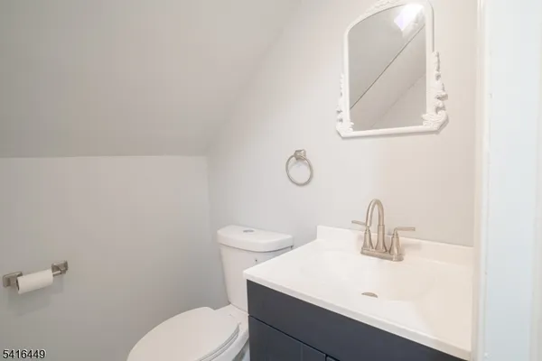 $640,000 | 86 Kingwood Stockton Road, Stockton, NJ 08559
