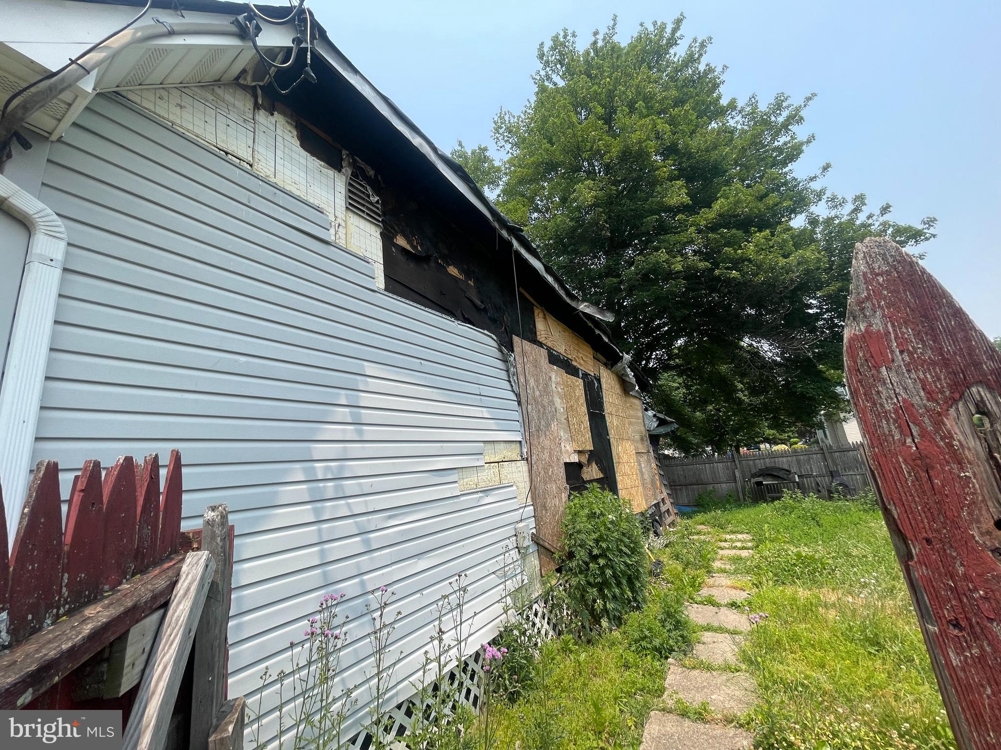 1130 Edgely Road Bristol, PA 19007 - Photo 6 of 9