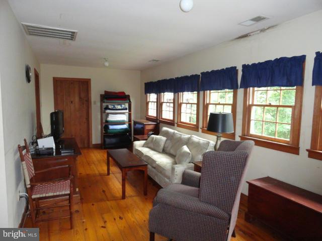 238 Forest Ridge Lane Bluemont, VA 20135 - Photo 16 of 29 Interior (General)