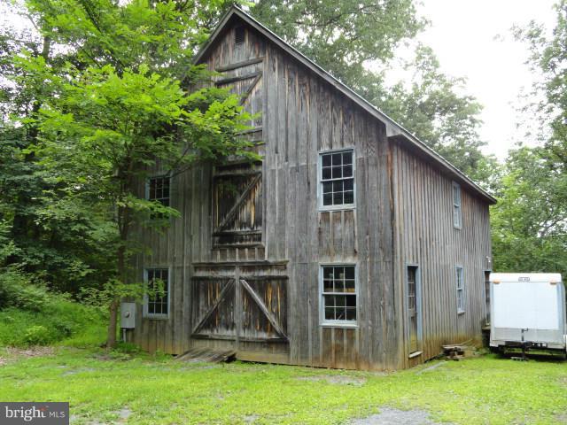 238 Forest Ridge Lane Bluemont, VA 20135 - Photo 24 of 29 Exterior (General)