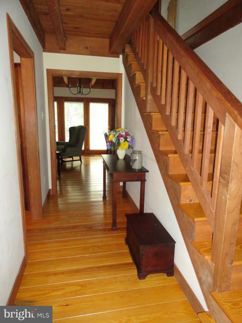 238 Forest Ridge Lane Bluemont, VA 20135 - Photo 4 of 29 Interior (General)