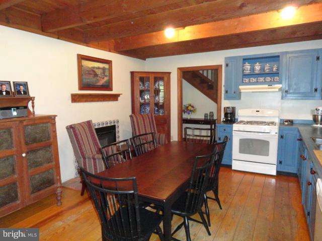 238 Forest Ridge Lane Bluemont, VA 20135 - Photo 5 of 29 Kitchen