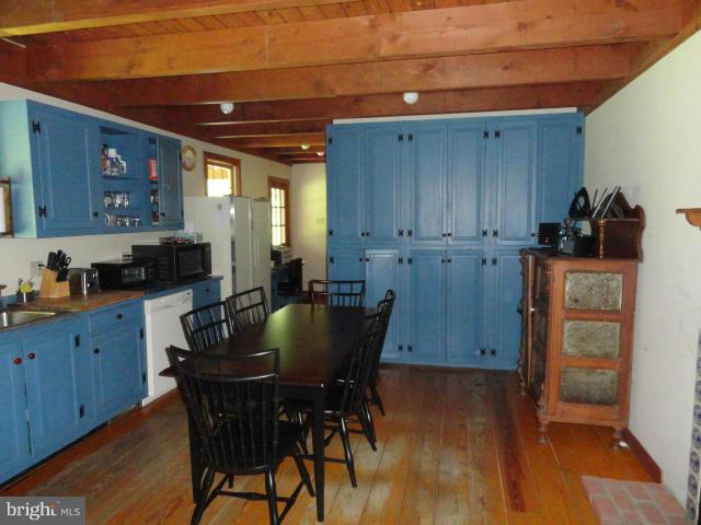 238 Forest Ridge Lane Bluemont, VA 20135 - Photo 8 of 29 Kitchen