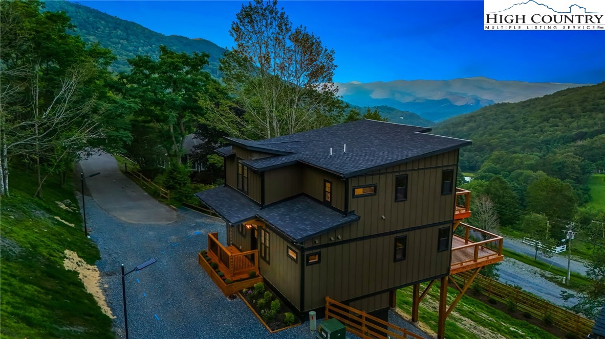 419 Snow Cloud Drive Banner Elk, NC 28604 - Photo 24 of 34