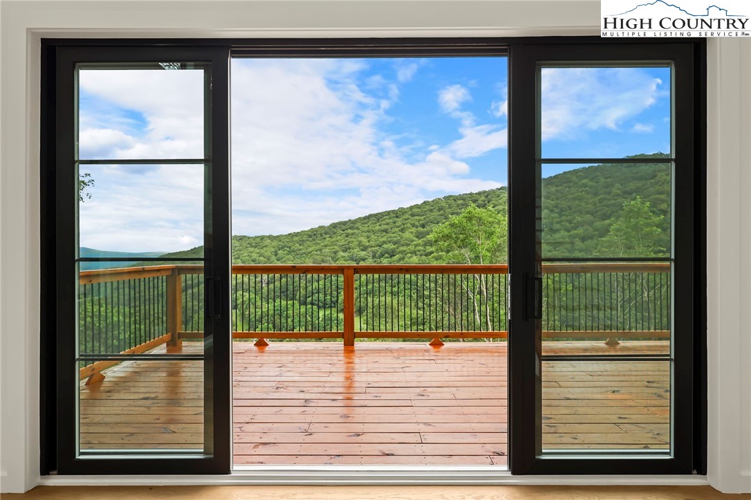 419 Snow Cloud Drive Banner Elk, NC 28604 - Photo 8 of 34