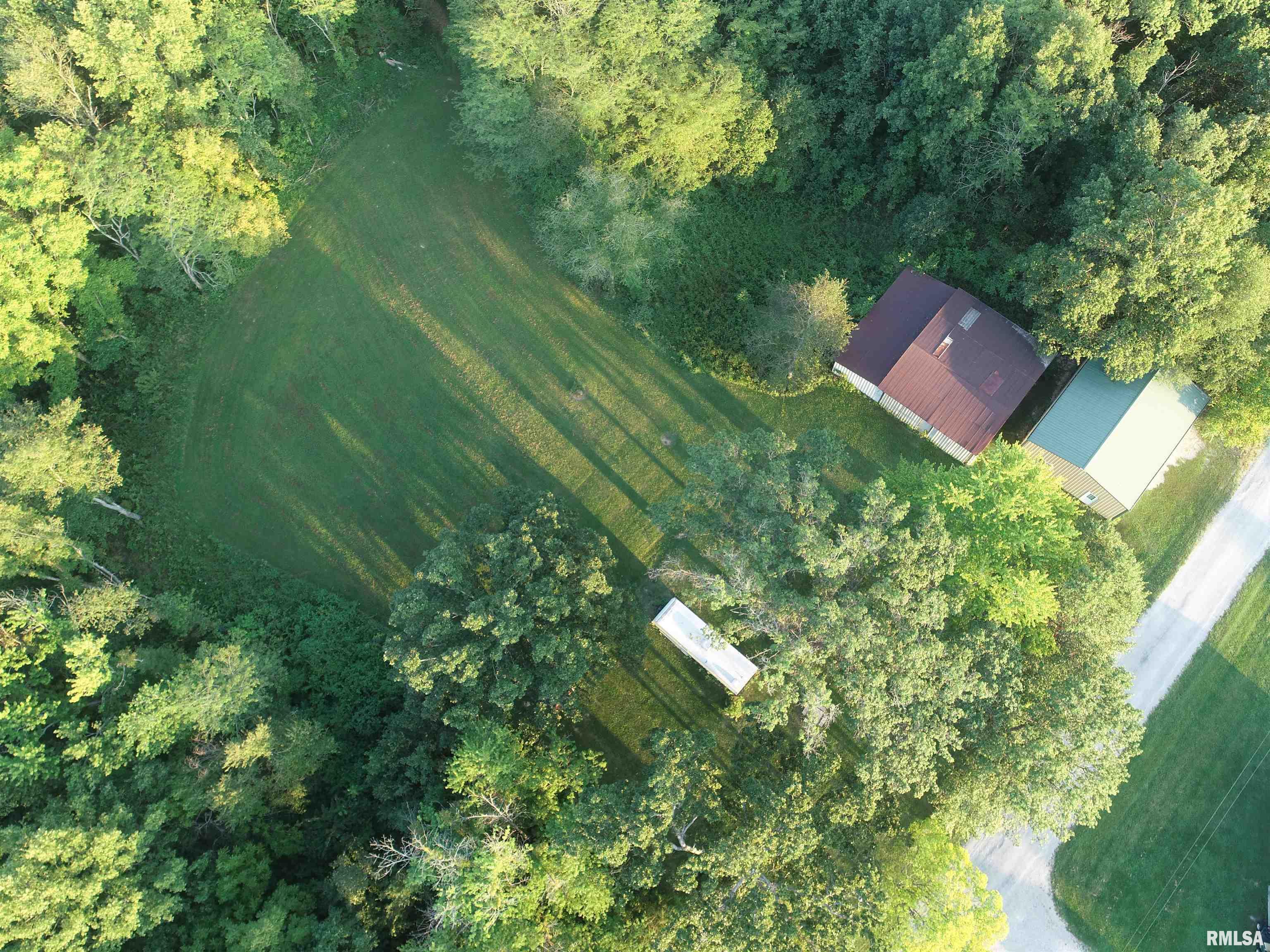 4026 Waggoner Road Iuka, IL 62849 - Photo 7 of 26