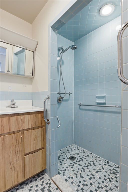 12 Canterbury Road Winchester, MA 01890 - Photo 28 of 33 a bathroom with a shower