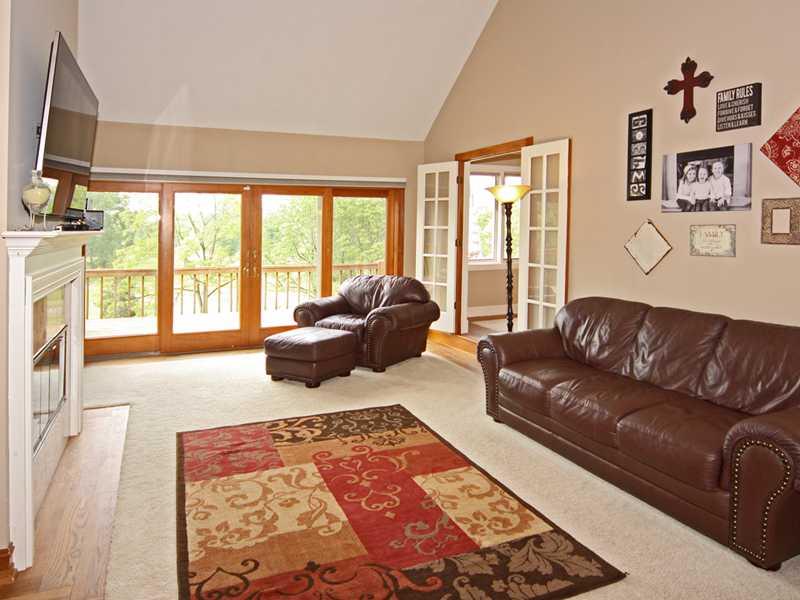 4897 Beechwood Road Avon, IN 46123 - Photo 2 of 24 Gallery Image 2