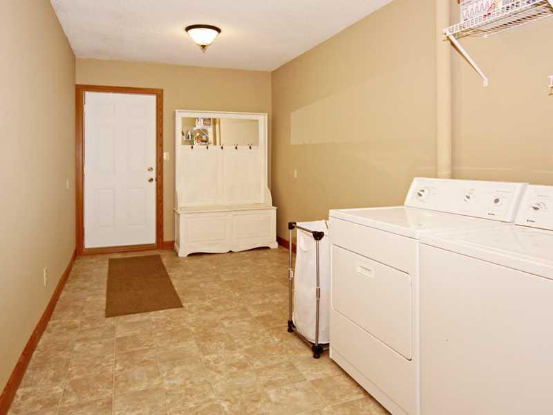 4897 Beechwood Road Avon, IN 46123 - Photo 13 of 24 Gallery Image 13