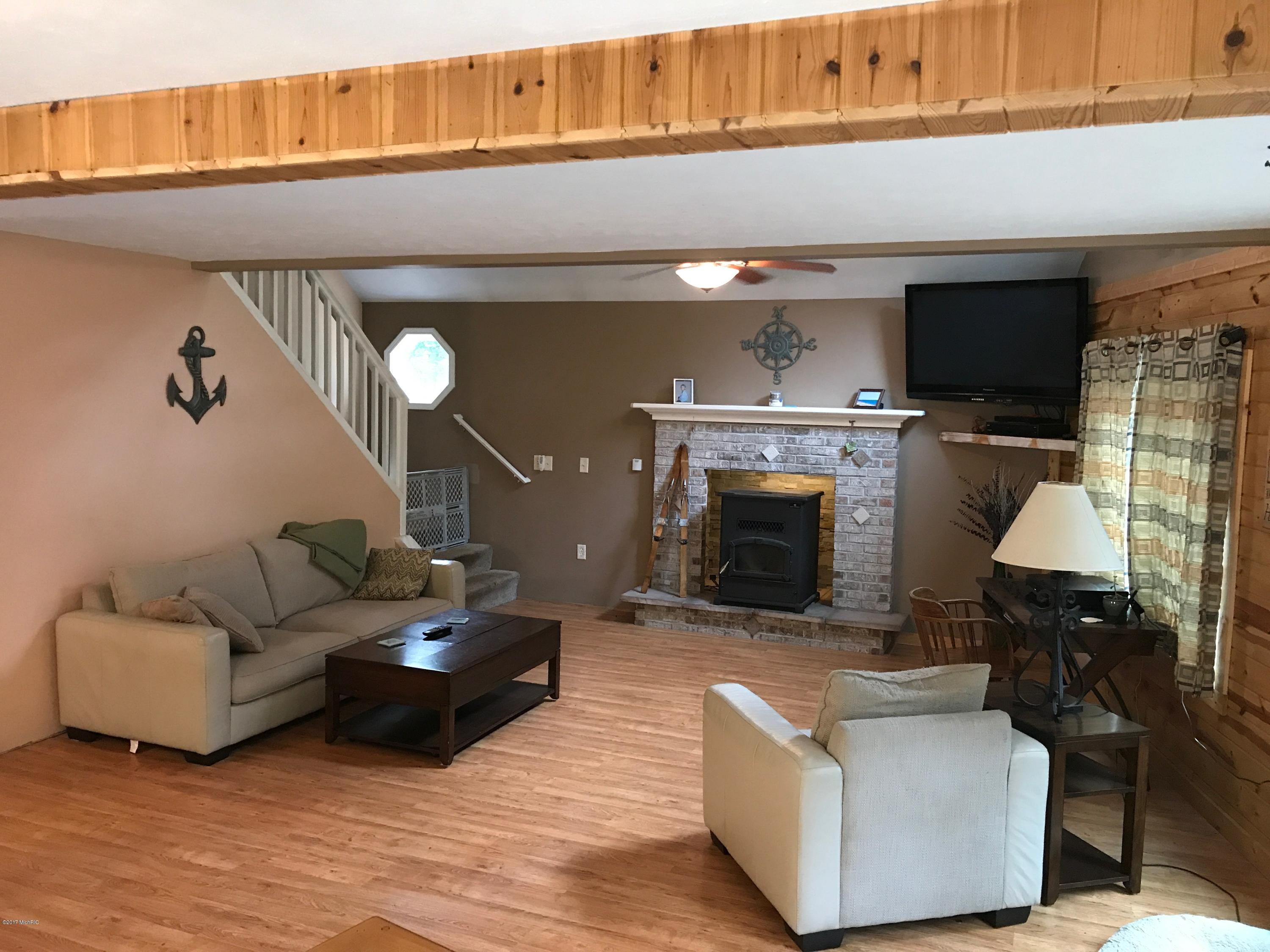 4578 Ford Road Muskegon, MI 49445 - Photo 15 of 35 IMG_3982