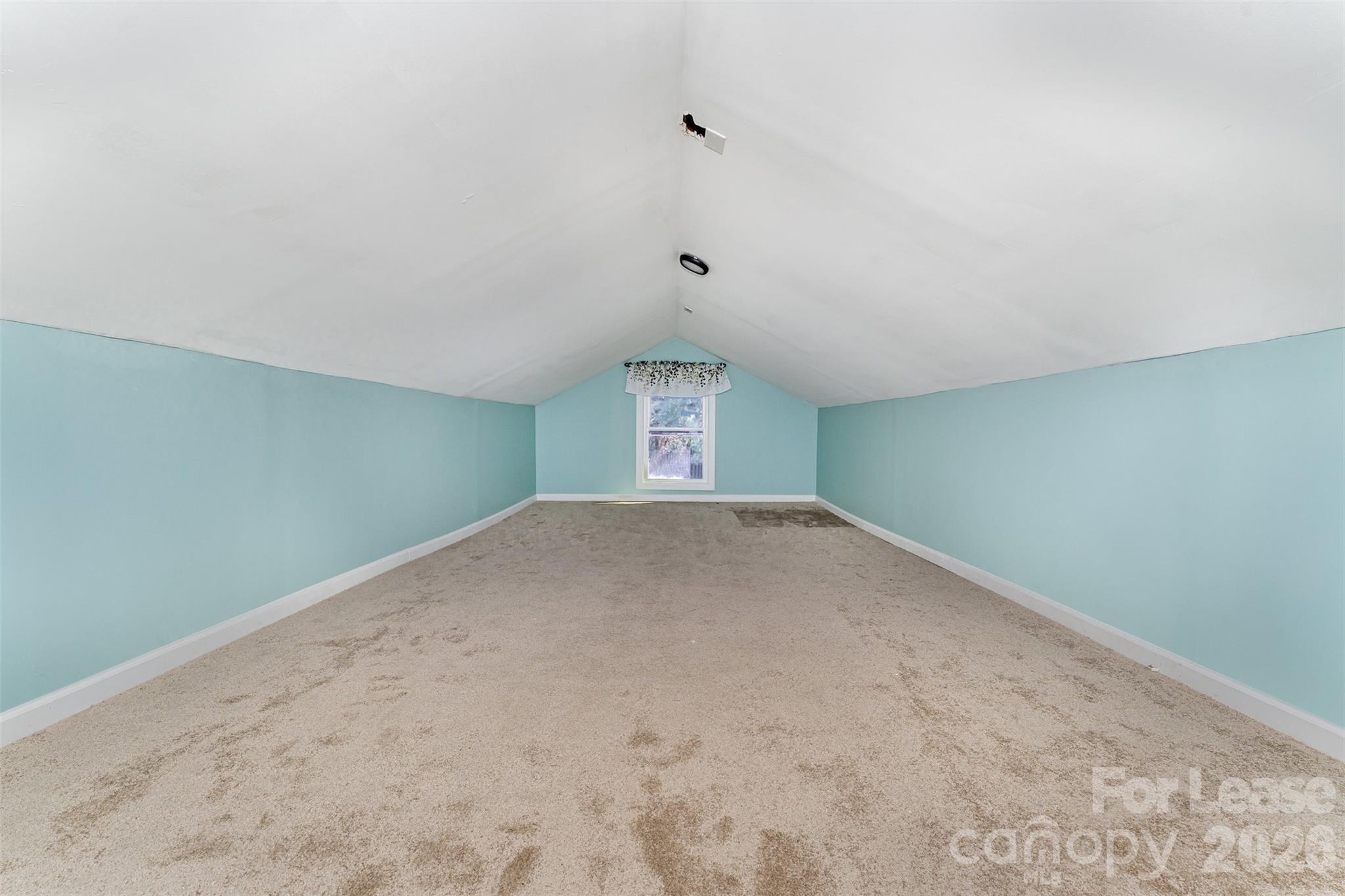 1906 New Garden Road Greensboro, NC 27410 - Photo 16 of 35