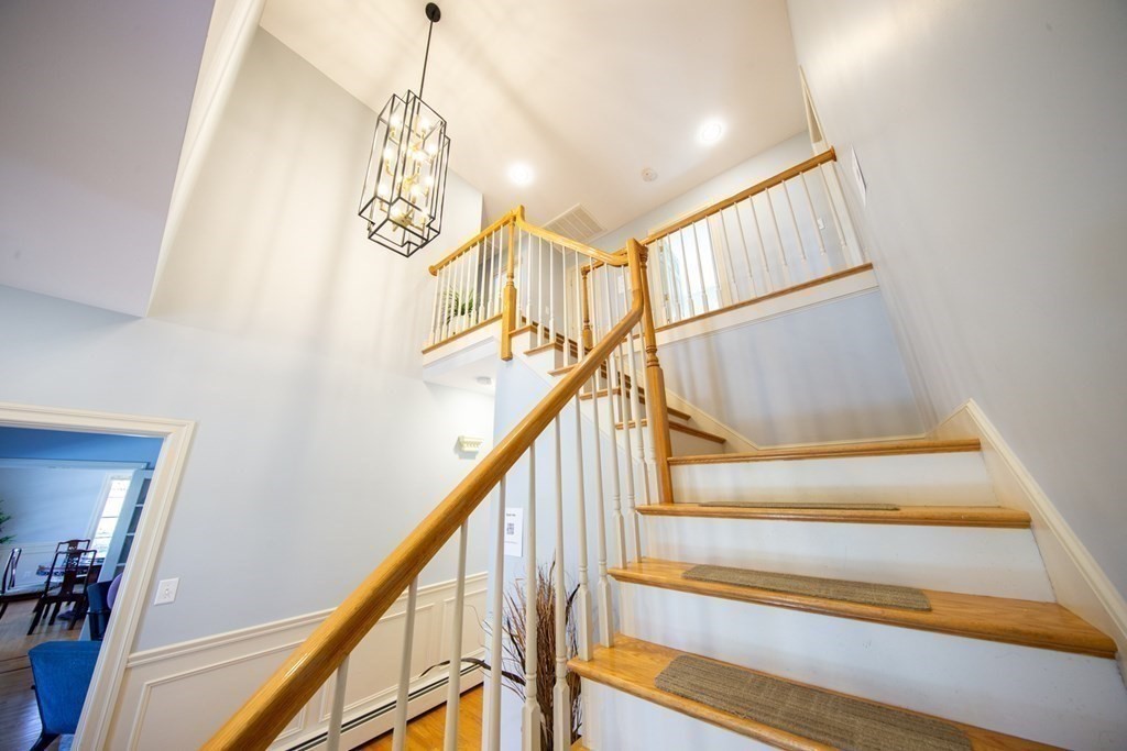 23 Pine Knoll Road Lexington, MA 02420 - Photo 3 of 42