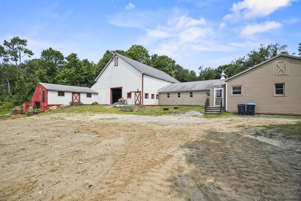 9 Princeton Road Sterling, MA 01564 - Photo 1 of 25 Gallery Image 1