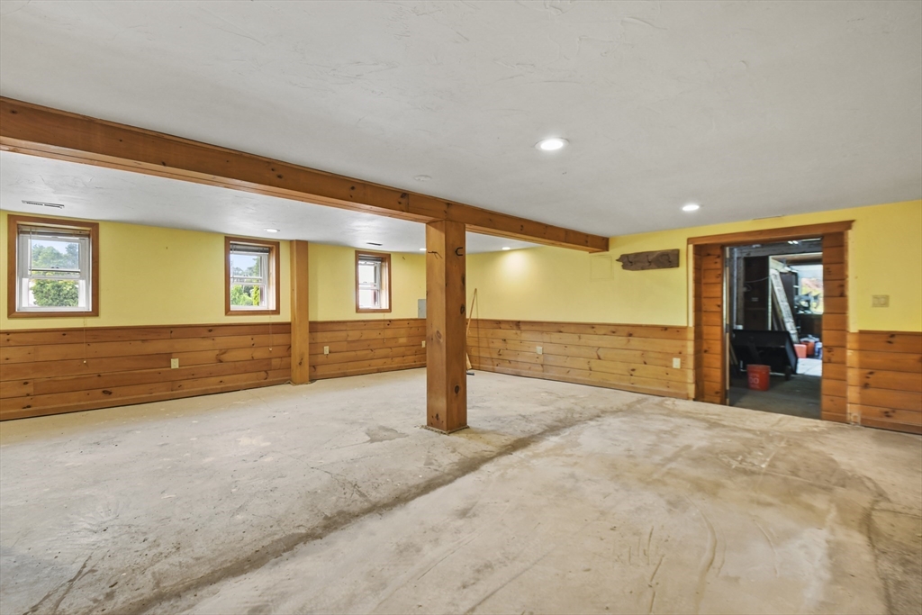 9 Princeton Road Sterling, MA 01564 - Photo 16 of 25 Gallery Image 16