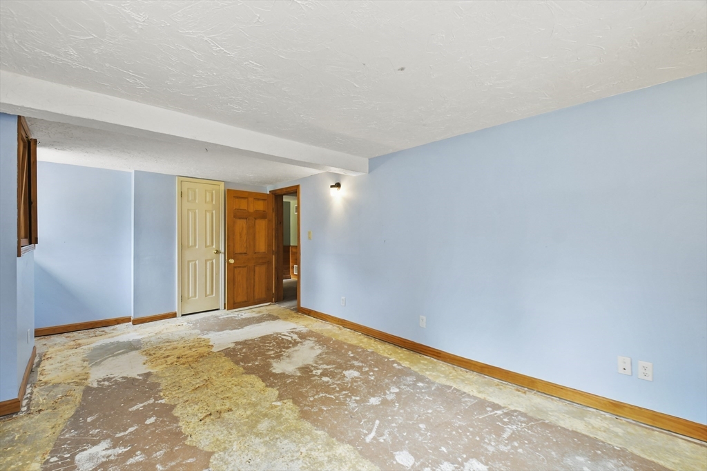 9 Princeton Road Sterling, MA 01564 - Photo 10 of 25 Gallery Image 10