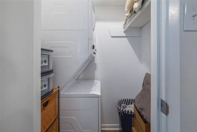 a view of walk in closet