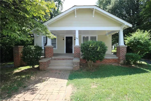 $1,900 | 2080 Queen Street, Winston-Salem, NC 27103